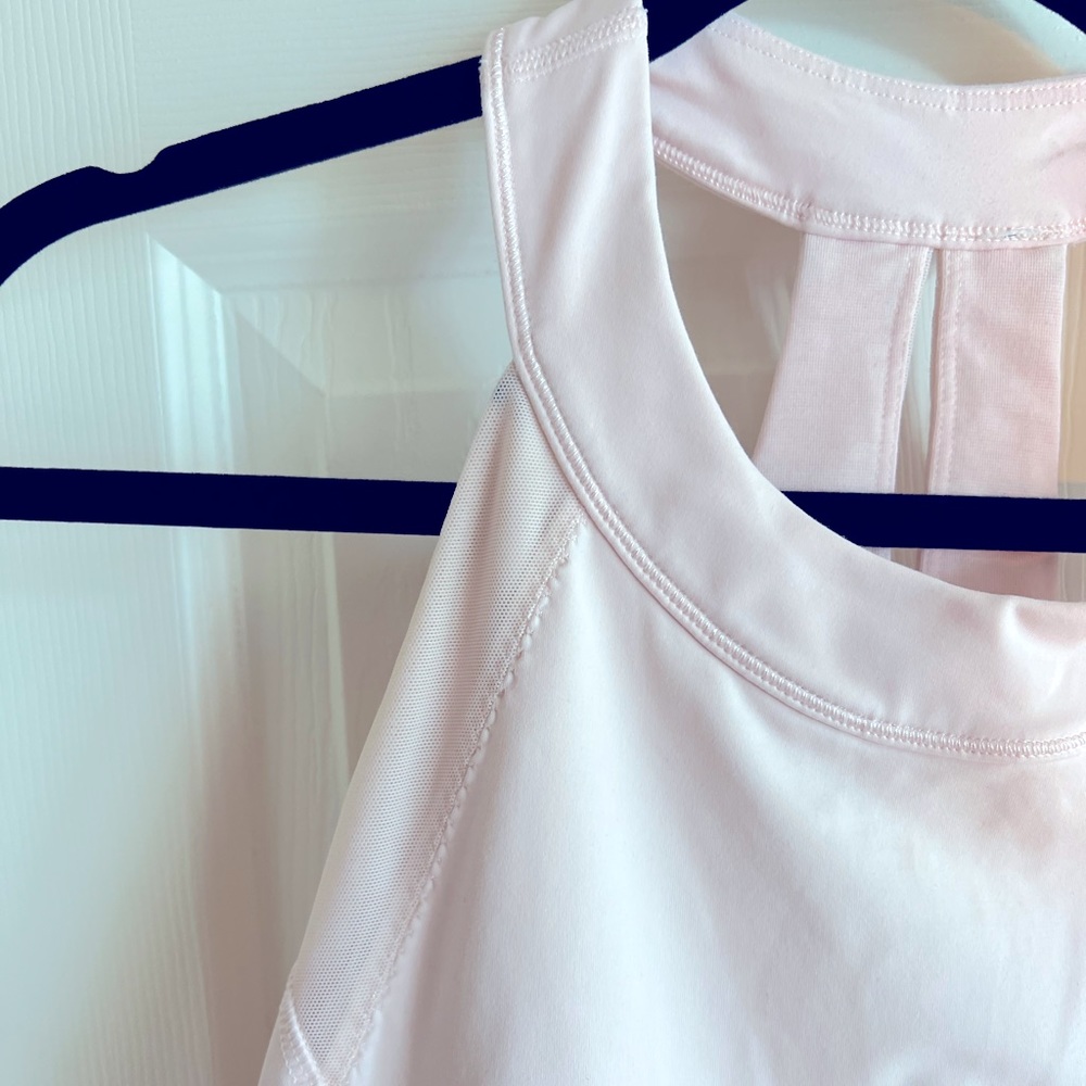 Lululemon top
